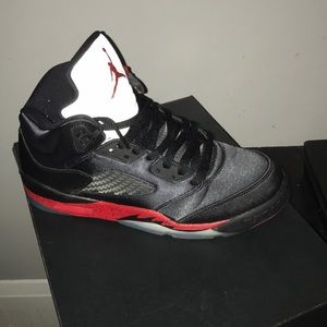 Air Jordan 5 Retro “Satin Bred” Kids Size 7